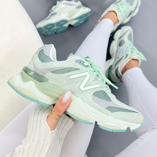 Tenis New balance 9060 Feminino Couro