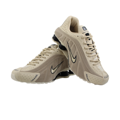 Tênis Nike Shox R4