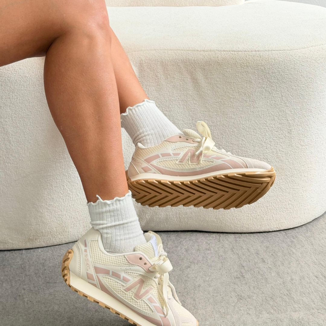 Tênis Feminino New Balance 204L