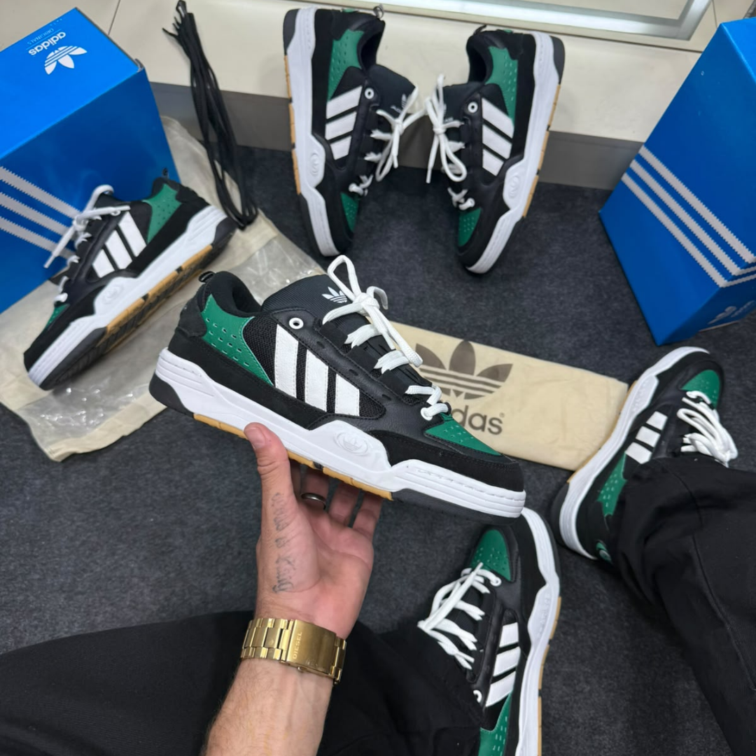 Tênis Adidas 2000 Preto e Verde