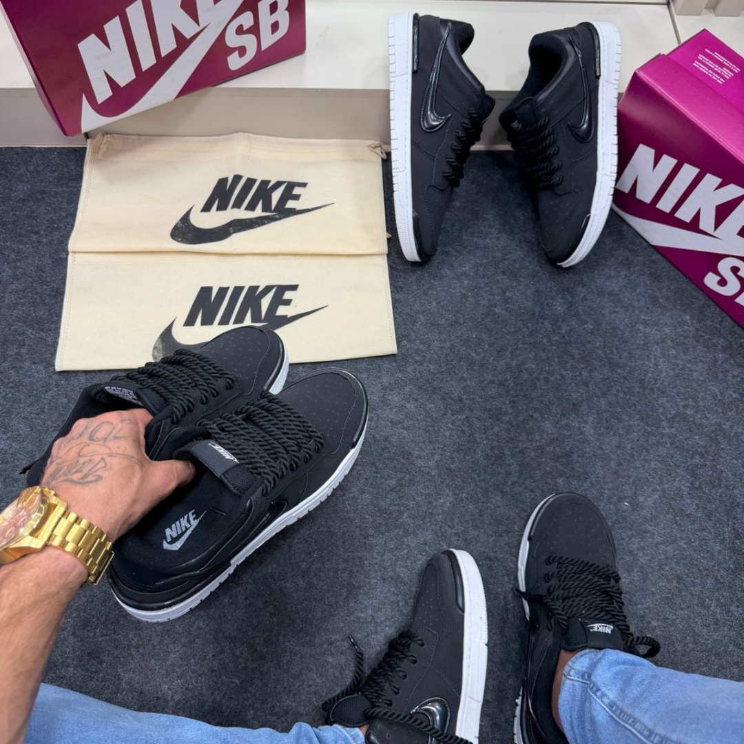 Tênis Nike SB Dunk Low Twist Preto e Branco