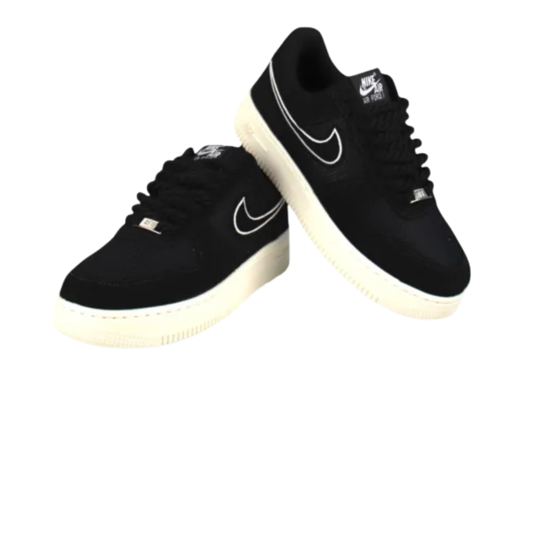 Tênis Nike Air Force 1 Black Off