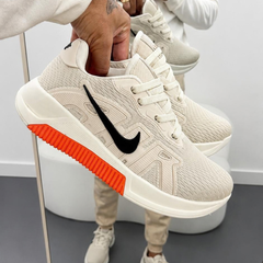 Tênis Masculino Nike Voltrix Bege e Laranja
