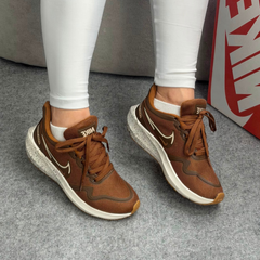 Tênis Feminino Nike NK 47 Caramelo