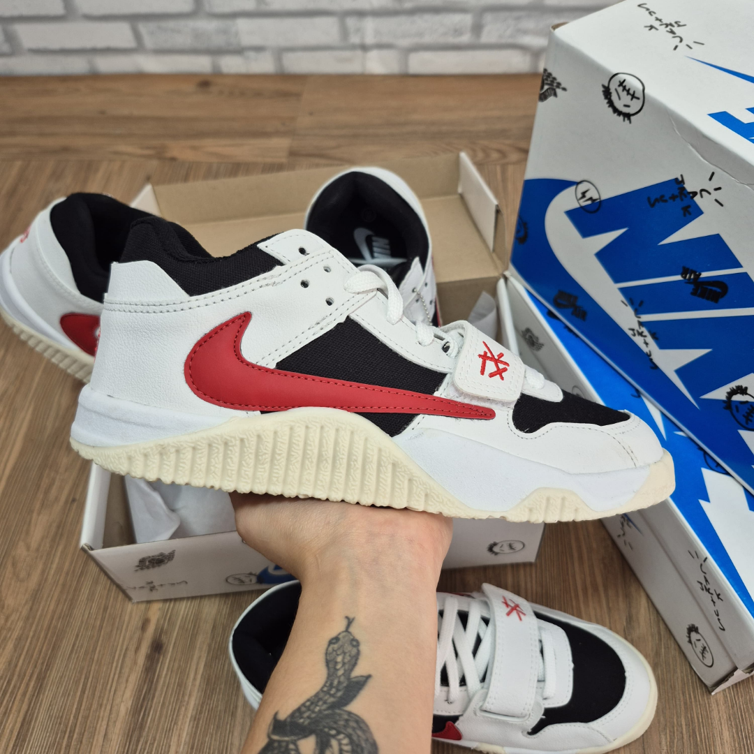 Tênis Masculino Nike Jordan × Travis Scott Jumpman Jack TR