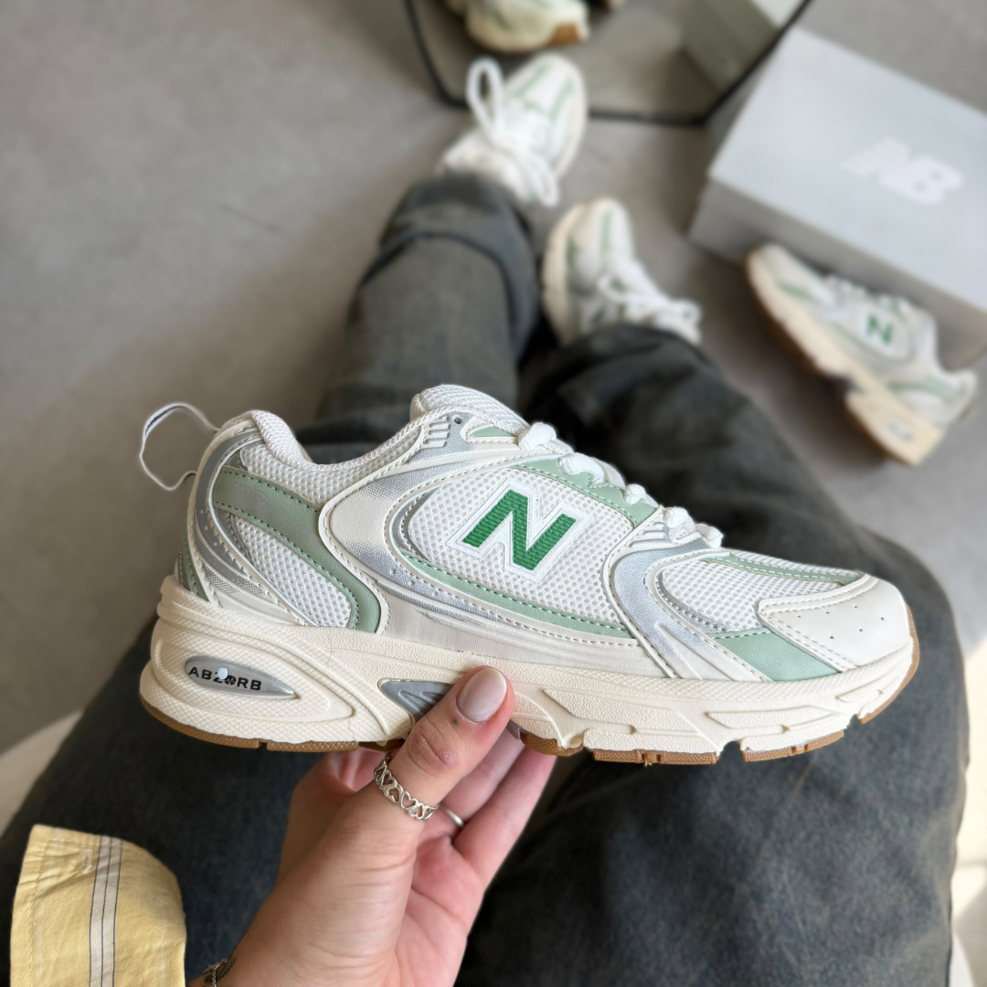 Tênis Feminino New Balance 530 Branco e Verde