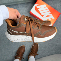 Tênis Feminino Nike NK 47 Caramelo