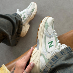 Tênis Feminino New Balance 530 Branco e Verde