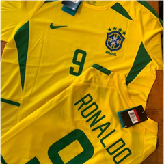 Camisa Brasil Retrô 2002 Seleção I Nike Masculina Amarela N°9 Ronaldo