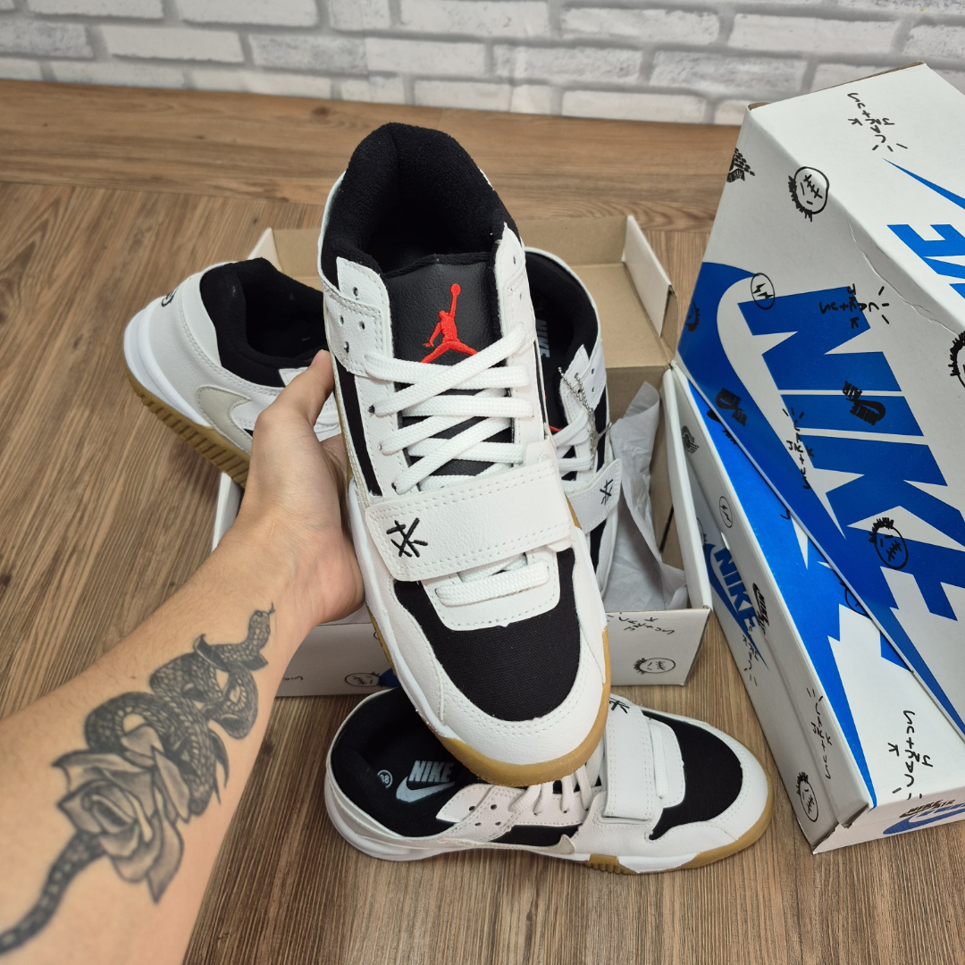 Tênis Masculino Nike Jordan × Travis Scott Jumpman Jack TR