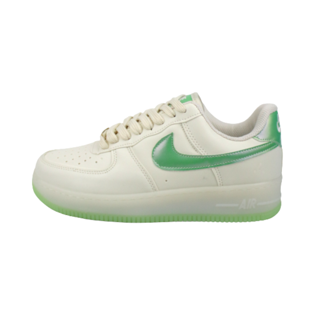 Tênis Feminino Air Force 1 Metálico