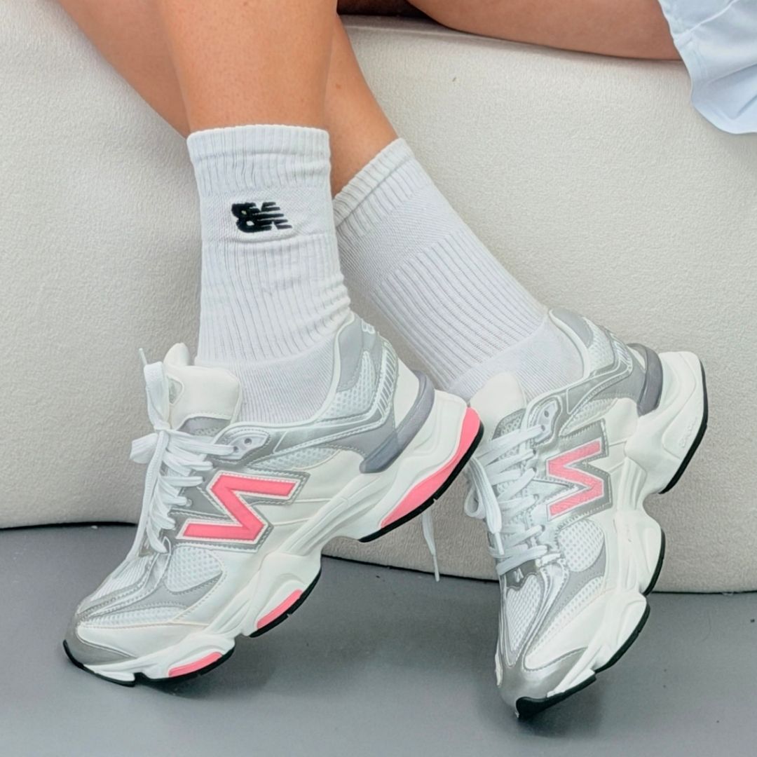 Tênis New Balance 9060 Rosa e Cinza