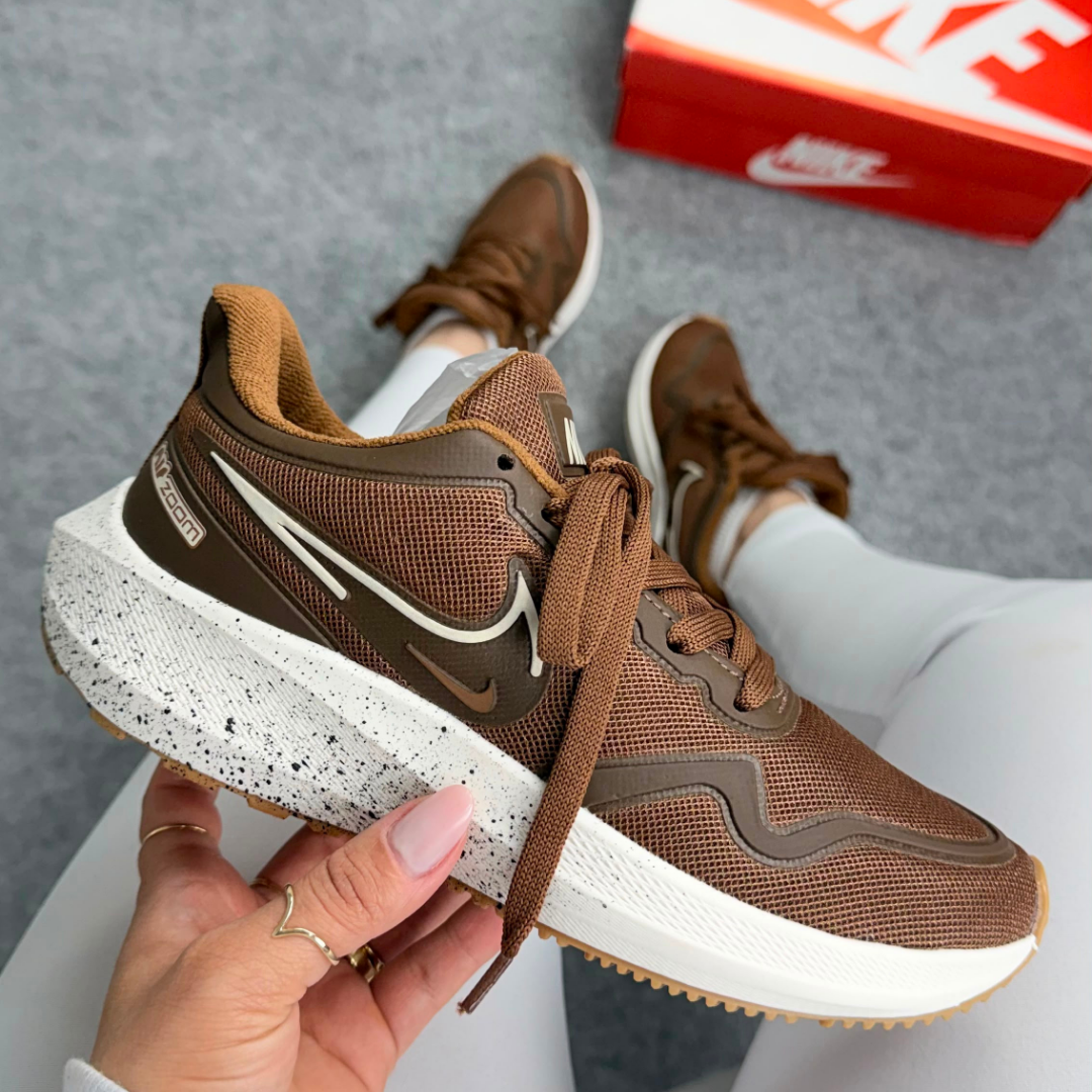 Tênis Feminino Nike NK 47 Caramelo