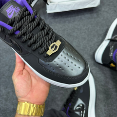 Tênis Nike Air Force 1 Champs Preto e Roxo