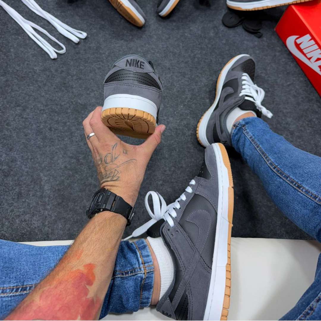 Tenis Nike Sb Dunk Low Cinza Camurça