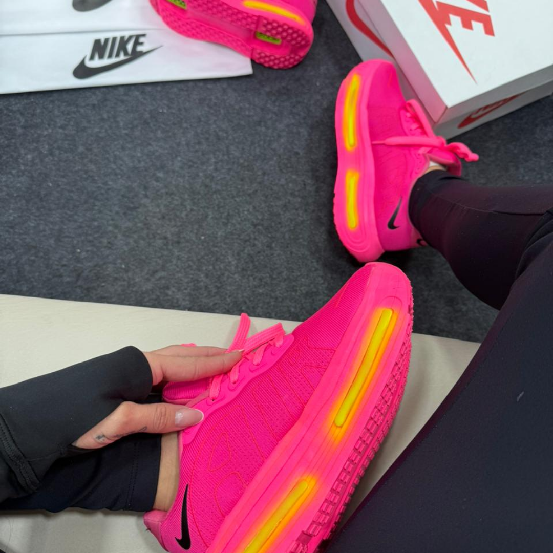 Tênis Feminino Nike Run Vomero Pink e Laranja